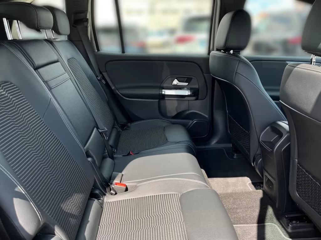 Mercedes-Benz EQB 300/PROG/228HP/4MATIC/СЕРТ./CAM/HUD/LED/CPLAY/554q, снимка 16 - Автомобили и джипове - 55484663
