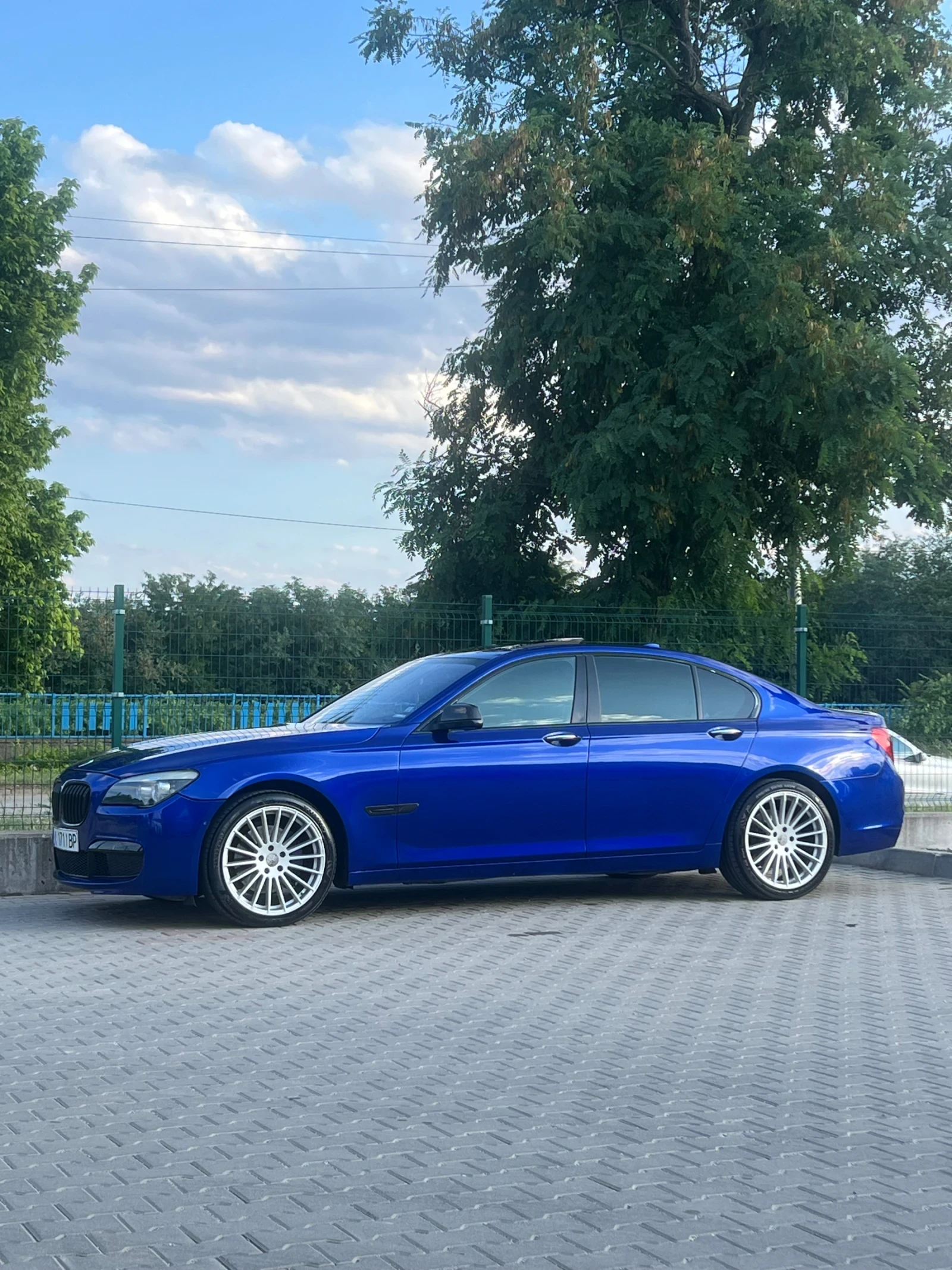BMW 730, снимка 9 - Автомобили и джипове - 56369237