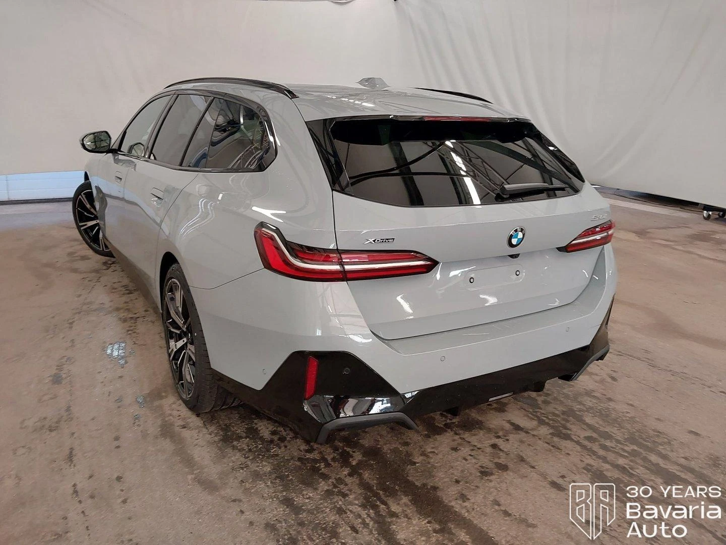 BMW 520 d xDrive Touring Steptronic, снимка 2 - Автомобили и джипове - 56633707