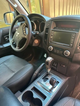 Mitsubishi Pajero 3.2 dizel, снимка 4 — Bazar.bg Mitsubishi Pajero 3.2 dizel, снимка 4