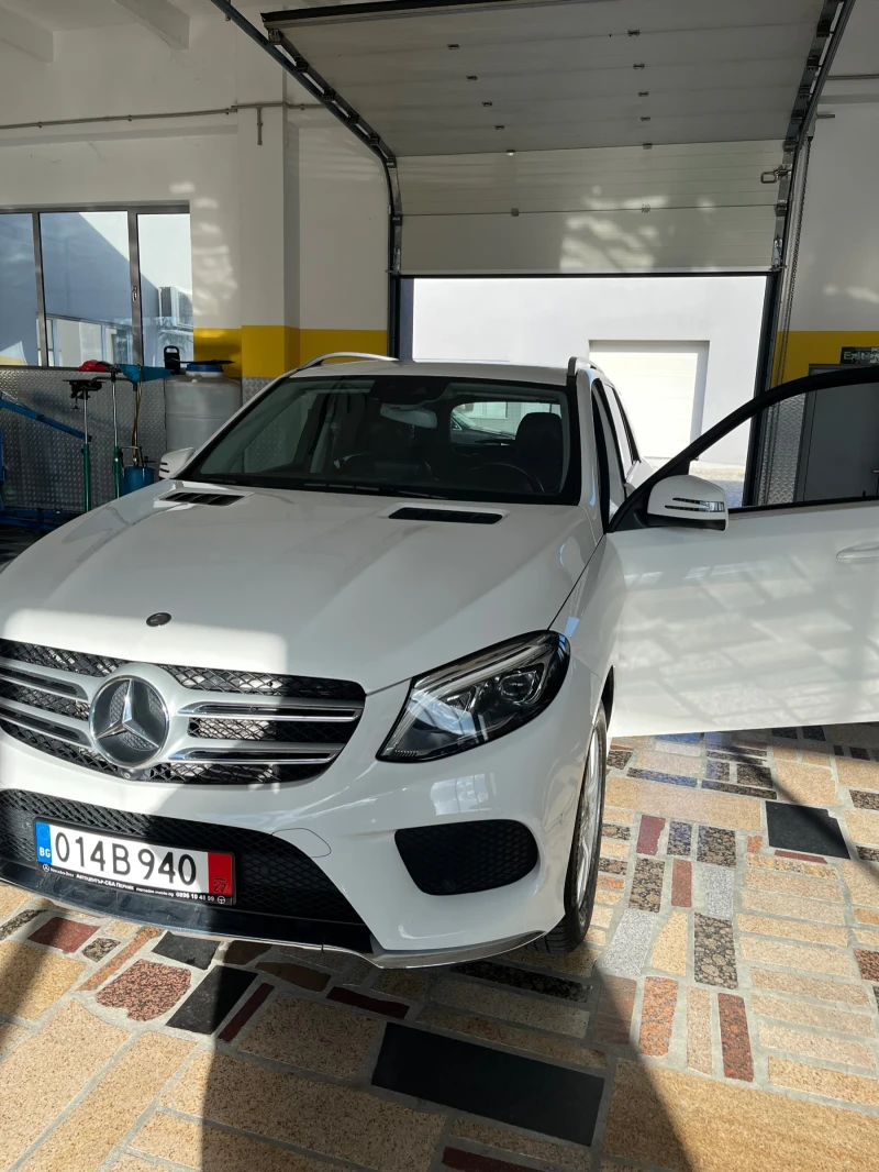 Mercedes-Benz GLE 350 Амг Топ състояние, снимка 2 - Автомобили и джипове - 52502564