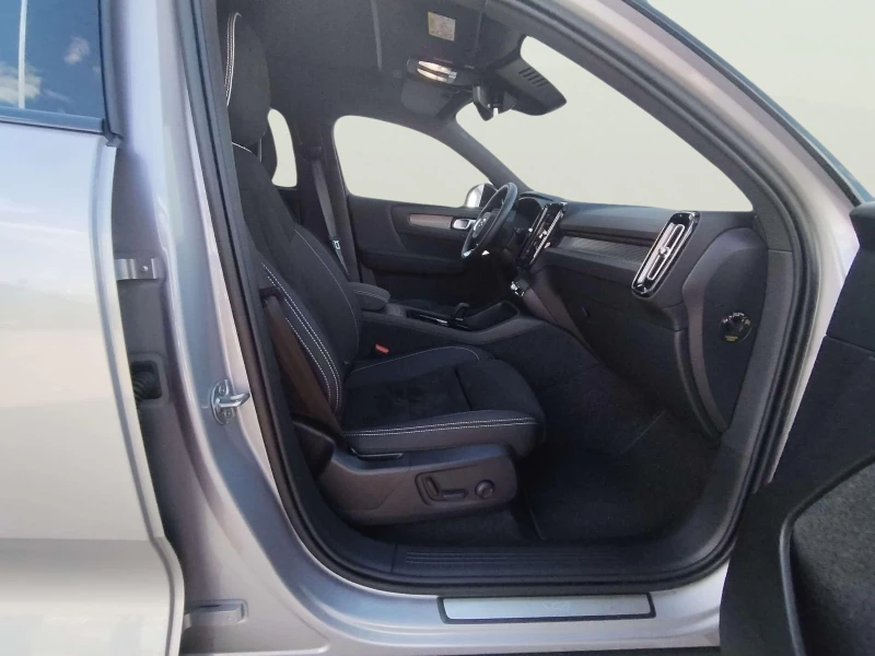 Volvo EX40 twin motor, снимка 9 - Автомобили и джипове - 53258285