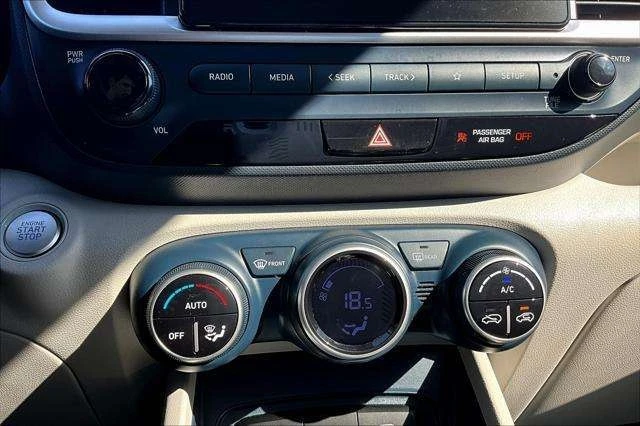 Hyundai Venue * SEL, Limited * CARFAX *    | Mobile.bg   12