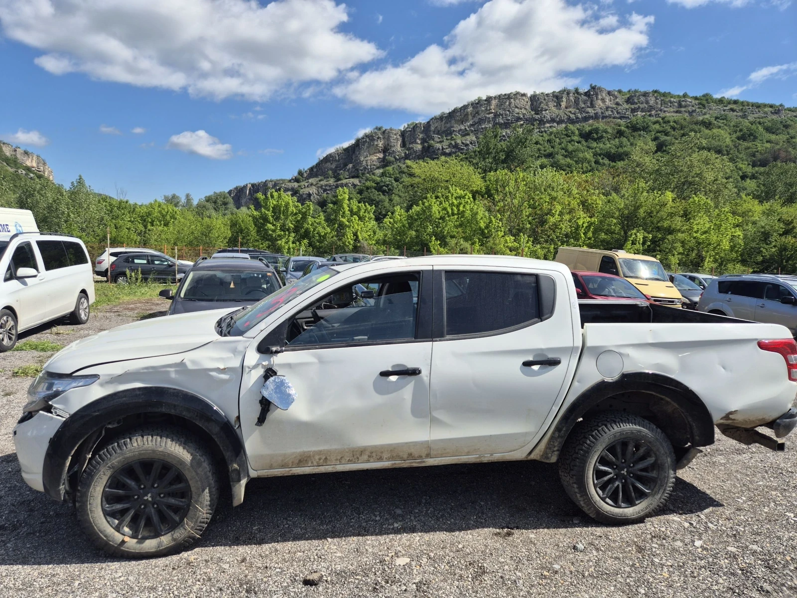 Mitsubishi L200 2.4D, 181к.с., АВТОМАТ, 4Х4, EURO 6 - изображение 2