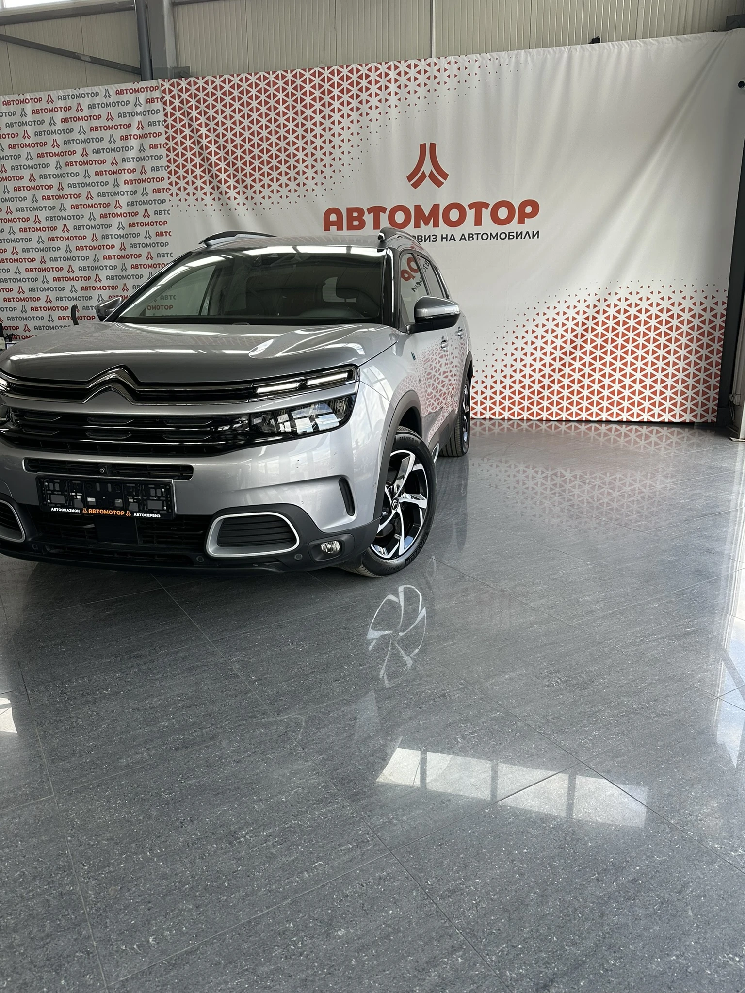 Citroen C5 Aircross Plug-In Hybrid - изображение 2