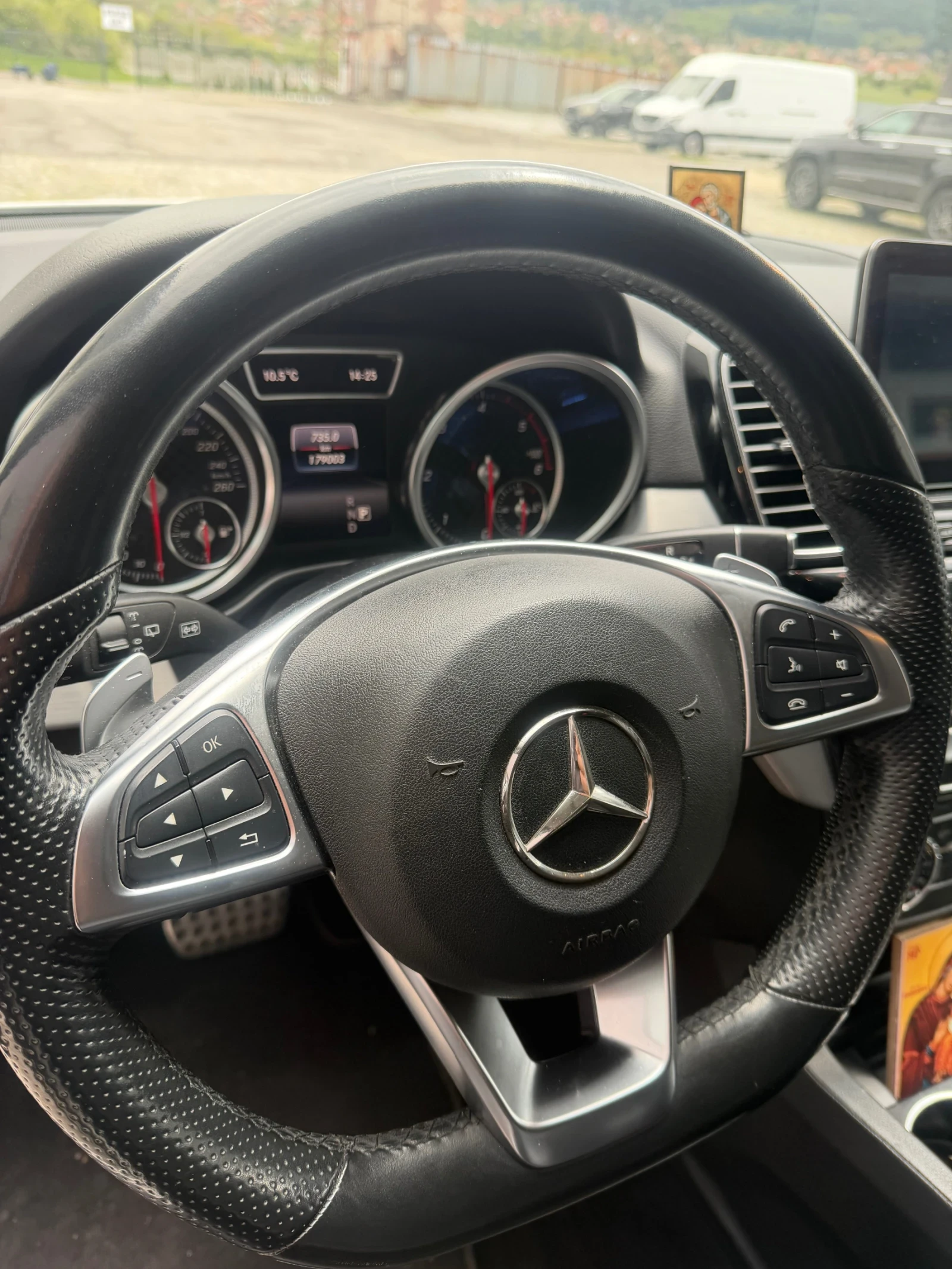 Mercedes-Benz GLE 350 Амг Топ състояние, снимка 6 - Автомобили и джипове - 52502564