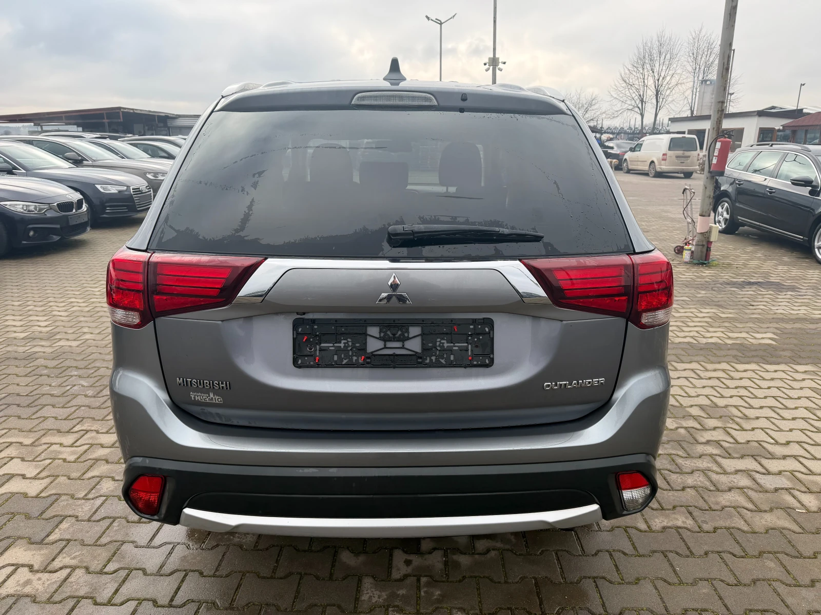 Mitsubishi Outlander 2.2DI-D 4WD AVTOMAT/KAMERA/NAVI EURO 6 - изображение 7