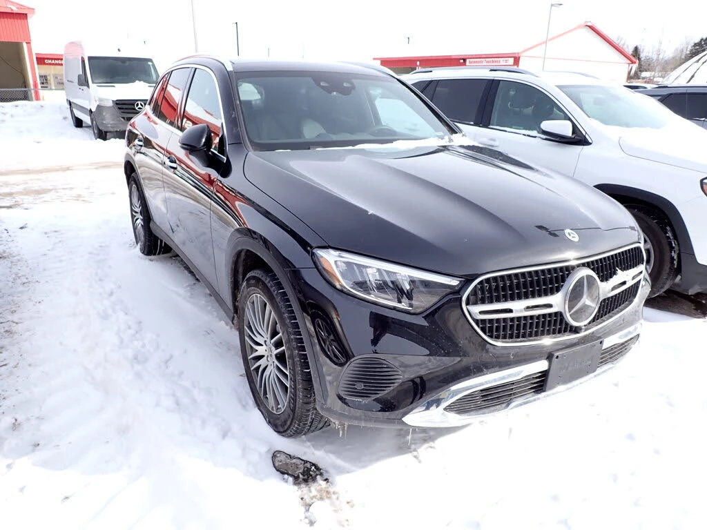 Mercedes-Benz GLC 300 4MATIC* АвтоКредит* (Цена до БГ) , снимка 2 - Автомобили и джипове - 53957250