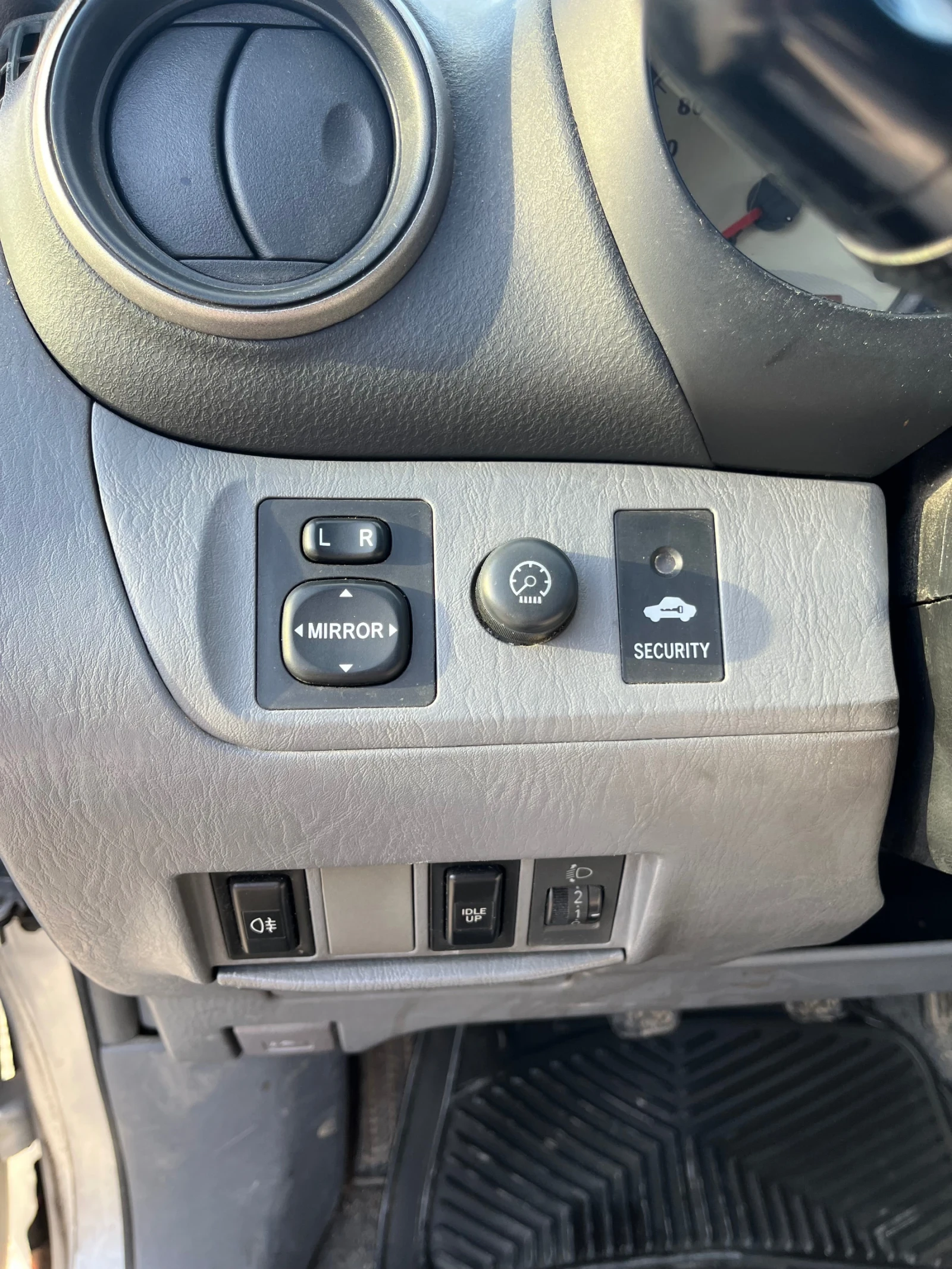 Toyota Rav4, снимка 8 - Автомобили и джипове - 53990179