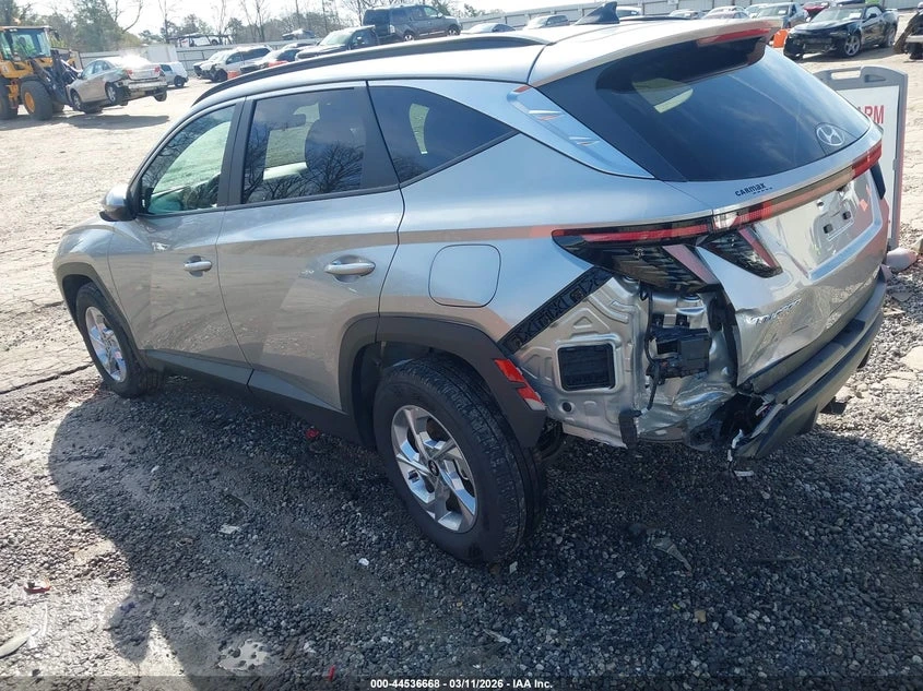 Hyundai Tucson 2.5l Sel, снимка 3 - Автомобили и джипове - 54093792