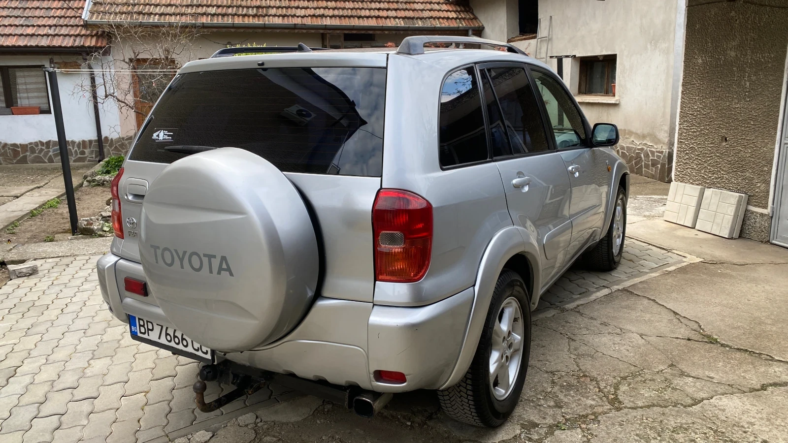 Toyota Rav4 D4D, снимка 5 - Автомобили и джипове - 54319118