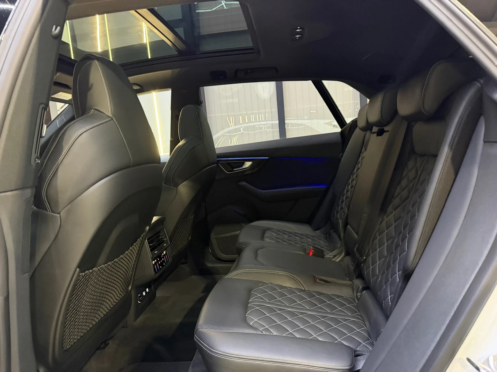 Audi Q8 50 TDI * S LINE * BANG&OLUFSEN* RS* ПАНОРАМА* , снимка 5 - Автомобили и джипове - 54754464