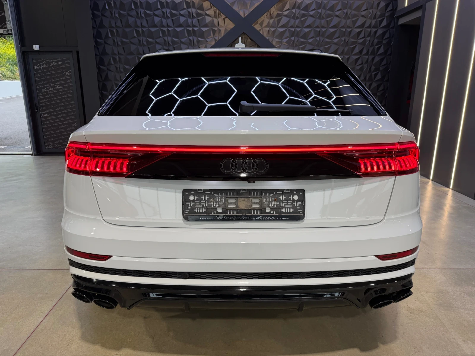 Audi Q8 50 TDI * S LINE * BANG&OLUFSEN* RS* ПАНОРАМА* , снимка 4 - Автомобили и джипове - 54754464