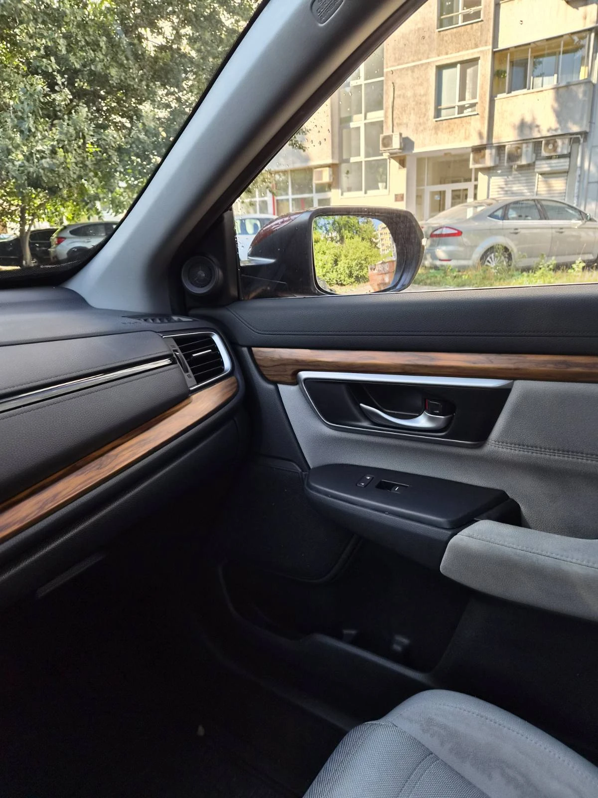 Honda Cr-v AWD, снимка 13 - Автомобили и джипове - 55420757