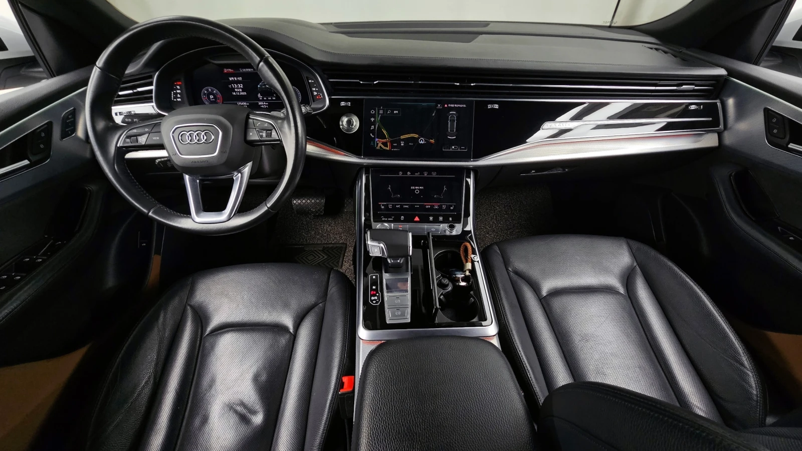 Audi Q8 45 TDI quattro* 360* HUD* SOFT CLOSE* КРАЙНА ЦЕНА, снимка 7 - Автомобили и джипове - 55593545
