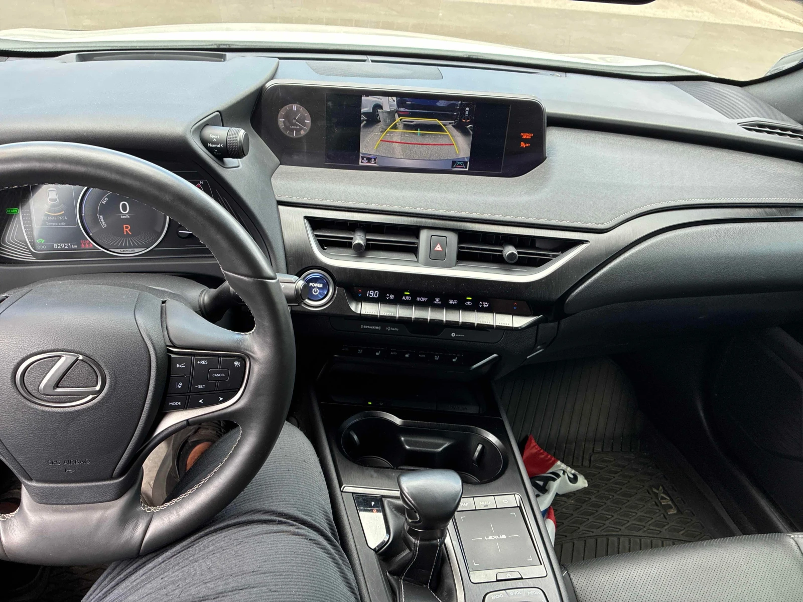 Lexus UX * 250h * CARFAX * ОПЦИЯ ЗА ФИНАНСИРАНЕ , снимка 9 - Автомобили и джипове - 55850139