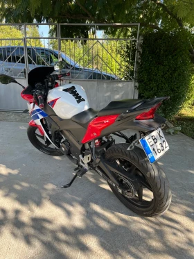 Обява за продажба на Honda Cbr 125 R ~3 500 лв. - изображение 3