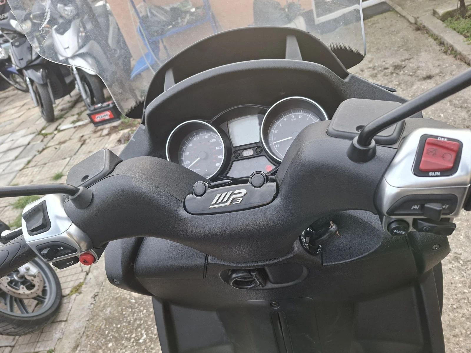 Piaggio Mp3 Turing LT 500ie SPORT има спирачка тим авто педал, снимка 5 - Мотоциклети и мототехника - 53710019