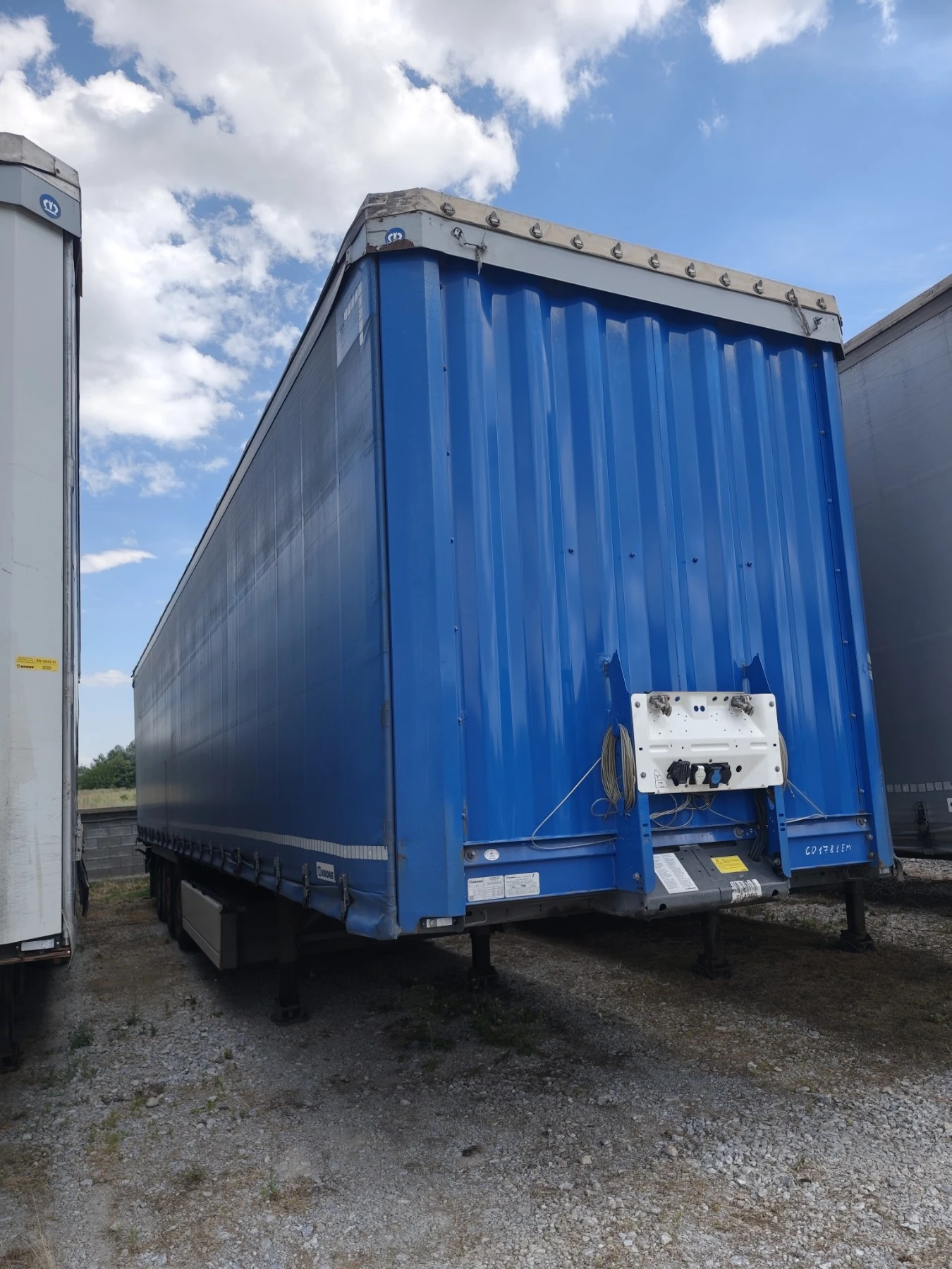 Полуремарке Krone Profi Liner SD, снимка 4 - Ремаркета - 55221580