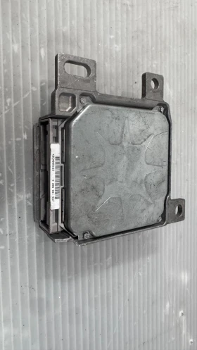     Airbag  /  /  a Renault Clio - 8200375763 / 028001537