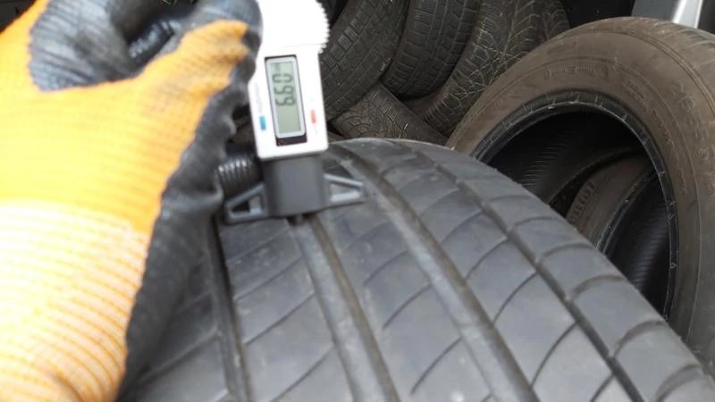 Гуми Летни 225/55R17, снимка 4 - Гуми и джанти - 29274060