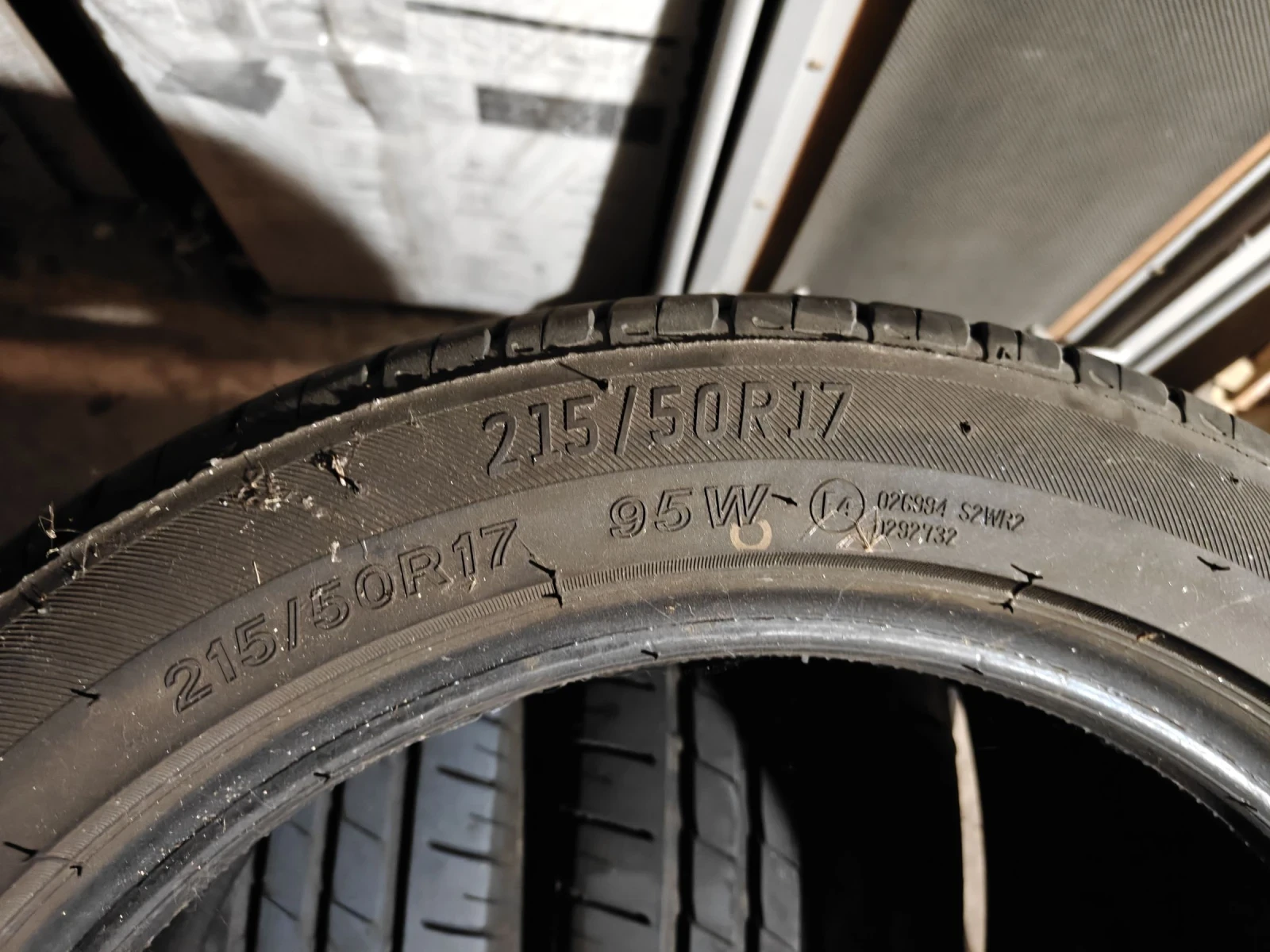 Гуми Летни 215/50R17, снимка 4 - Гуми и джанти - 53899886