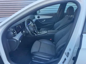 Mercedes-Benz E 220 d/AVANTGARDE/200HP/CAM/LED/AHK/NAVI/CPLAY/948g, снимка 7