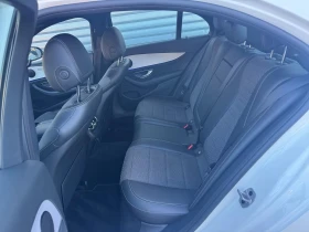Mercedes-Benz E 220 d/AVANTGARDE/200HP/CAM/LED/AHK/NAVI/CPLAY/948g, снимка 11