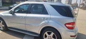 Mercedes-Benz ML 550 AMG * 5.5L* V8 * KEYLESS* HARMAN KARDON* CARFAX, снимка 2