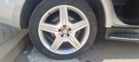 Mercedes-Benz ML 550 AMG * 5.5L* V8 * KEYLESS* HARMAN KARDON* CARFAX, снимка 16