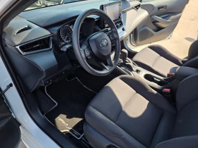 Toyota Corolla 1, 8 HYBRID A/T 122кс, снимка 13