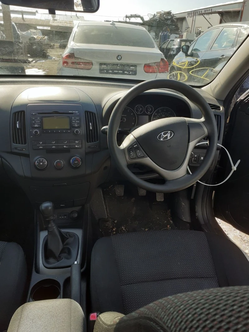 Hyundai I30 1.4i, снимка 14 - Автомобили и джипове - 39858097