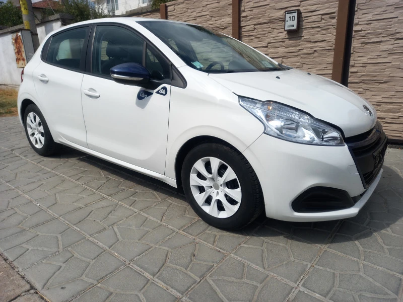 Peugeot 208 1.2i like, снимка 2 - Автомобили и джипове - 45898561