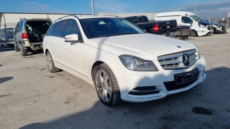 Mercedes-Benz C 250 .3.5CDI, снимка 8 - Автомобили и джипове - 43849206