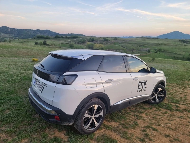 Peugeot 3008 1.5 ВСИЧКО ПЛАТЕНО ОБСЛУЖЕНА ГАРАНЦИЯ, снимка 4 - Автомобили и джипове - 47816990