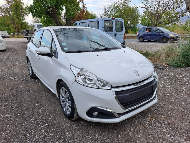 Peugeot 208 1.5 BLUE HDI, снимка 8 - Автомобили и джипове - 47075019