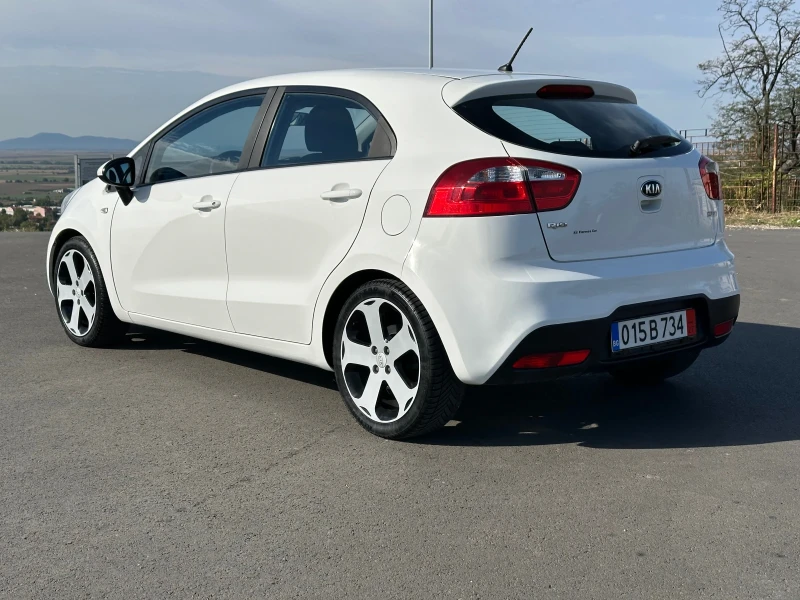 Kia Rio 1.25 Бензин/Газ BRC , снимка 6 - Автомобили и джипове - 47279013