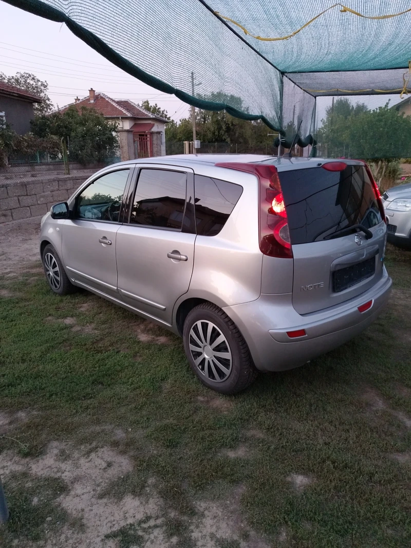 Nissan Note 1.4i , снимка 11 - Автомобили и джипове - 47487361