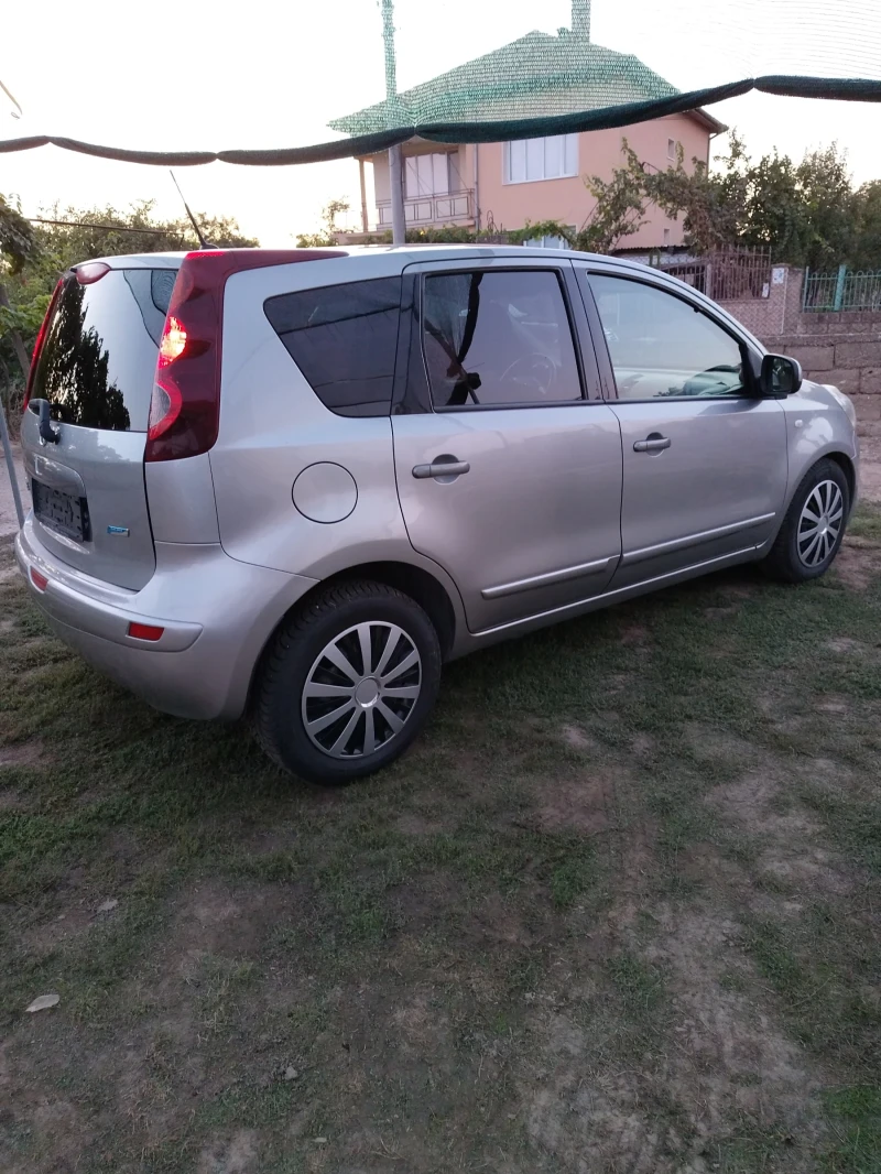 Nissan Note 1.4i , снимка 6 - Автомобили и джипове - 47487361