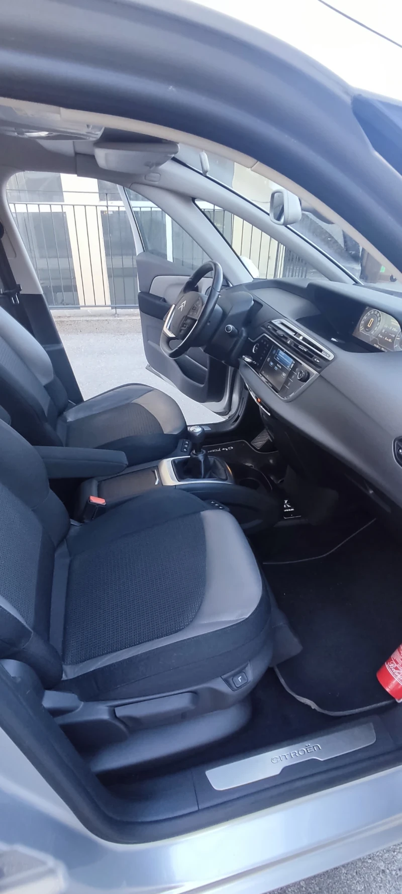 Citroen C4 Picasso 1.6 BLUEHDI EXCLUSIVE, снимка 11 - Автомобили и джипове - 47728558