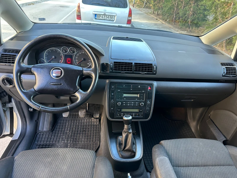 Seat Alhambra 2.8, снимка 8 - Автомобили и джипове - 48105556