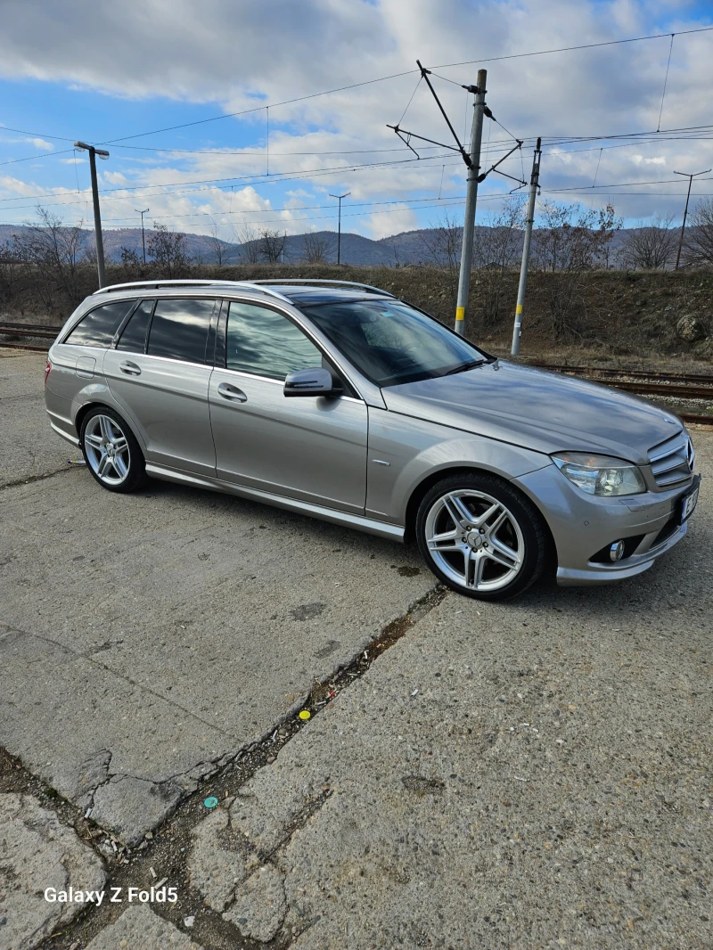 Mercedes-Benz C 320, снимка 3 - Автомобили и джипове - 48319992