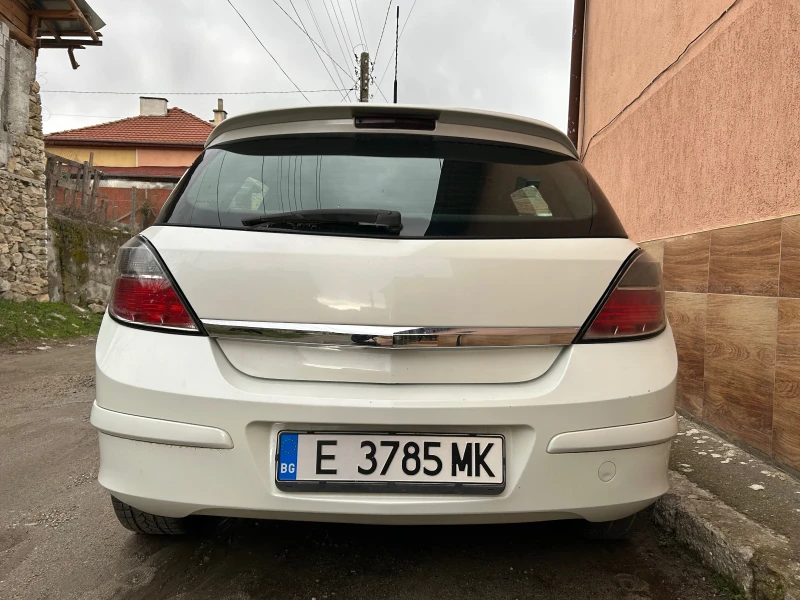 Opel Astra, снимка 2 - Автомобили и джипове - 48426425