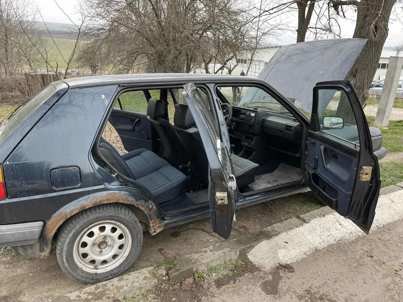 VW Golf, снимка 12 - Автомобили и джипове - 49024037