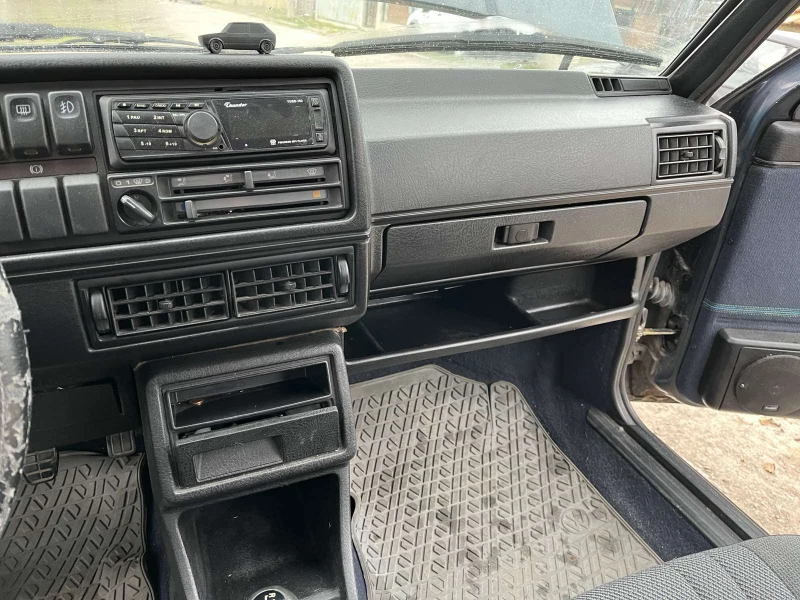 VW Golf, снимка 4 - Автомобили и джипове - 49024037