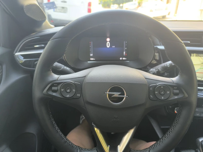 Opel Corsa   GS, снимка 7 - Автомобили и джипове - 52252460