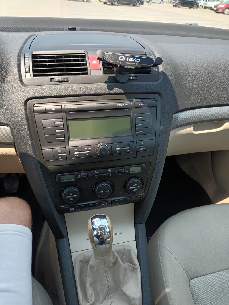 Skoda Octavia 1.8 TSI, 160 к.с., снимка 12 - Автомобили и джипове - 52014402