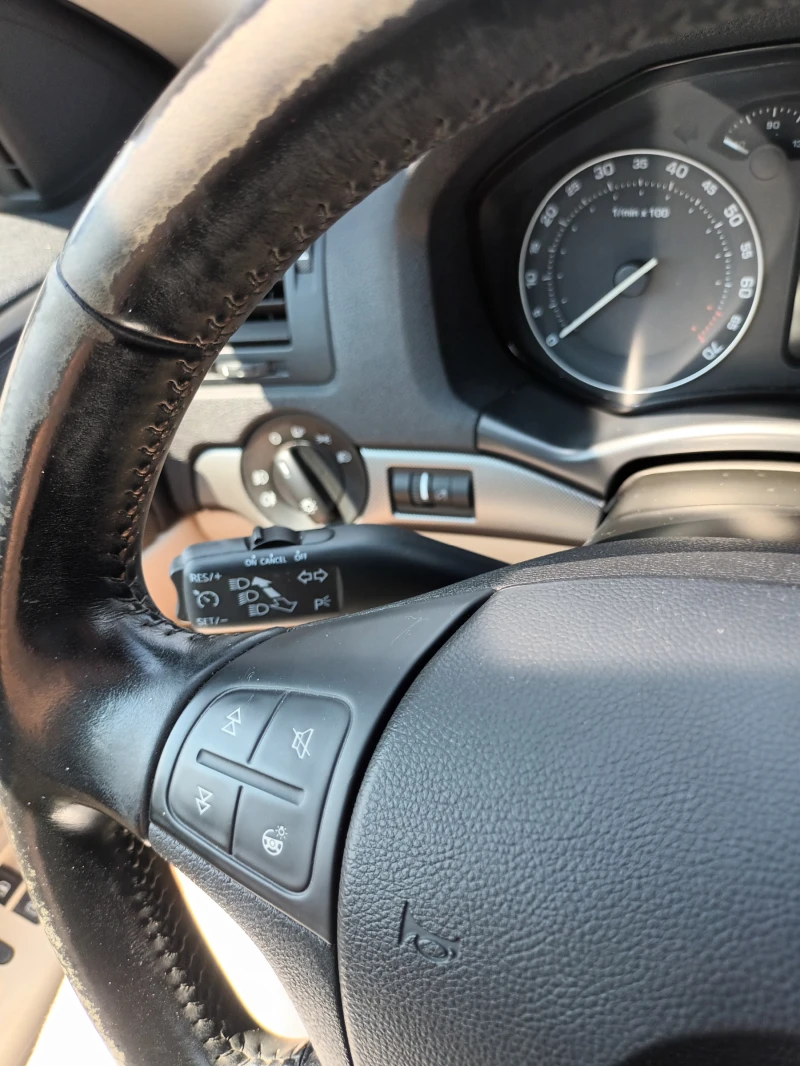 Skoda Octavia 1.8 TSI, 160 к.с., снимка 13 - Автомобили и джипове - 52014402