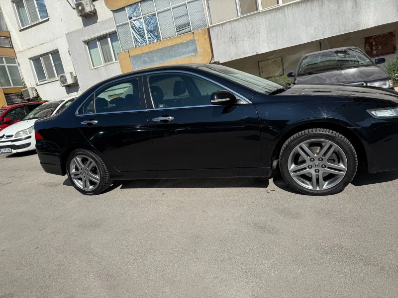 Honda Accord, снимка 8 - Автомобили и джипове - 52492819