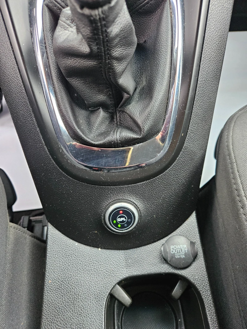 Chevrolet Orlando 1.8i  GAZ!!!  7 MECTA !!!, снимка 10 - Автомобили и джипове - 51977743